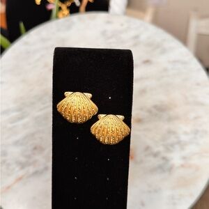 Elegant Golden Seashell Earrings